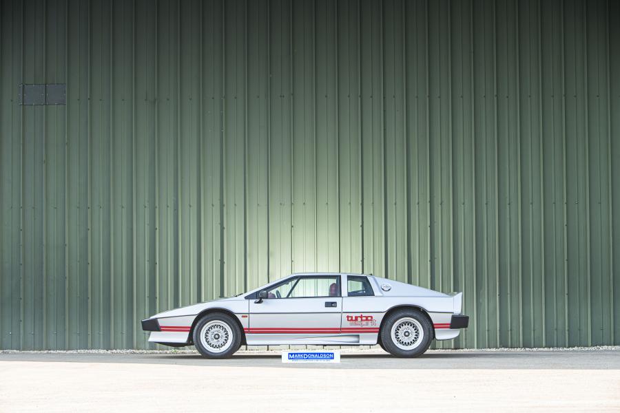  Lotus Esprit S3 Turbo 1981 года  (UK) (фото 3 из 18)